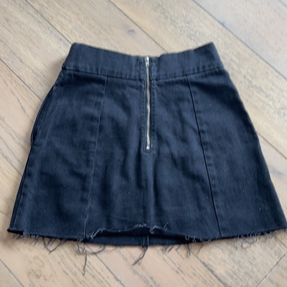 Topshop Studded Black Denim Mini Skirt US 2 - Picture 3 of 3